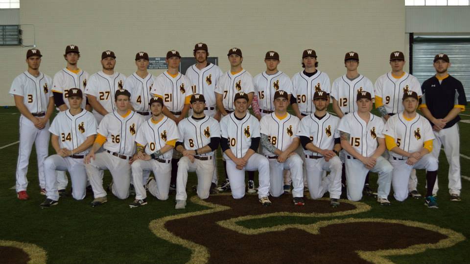 UW Baseball is holding a fundraiser for their upcoming season. Click the links below to support! (Photo via UW Baseball)