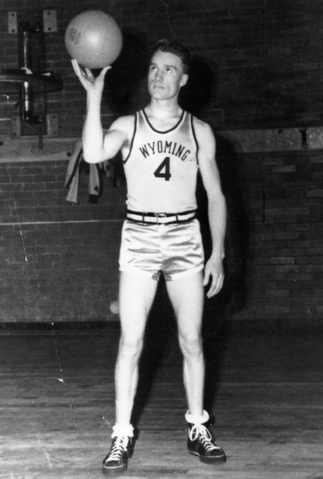 Kenny Sailors, the inventor of the modern day jump shot, passed away on Saturday at 95 years old. (Photo via Wyoming Athletics)